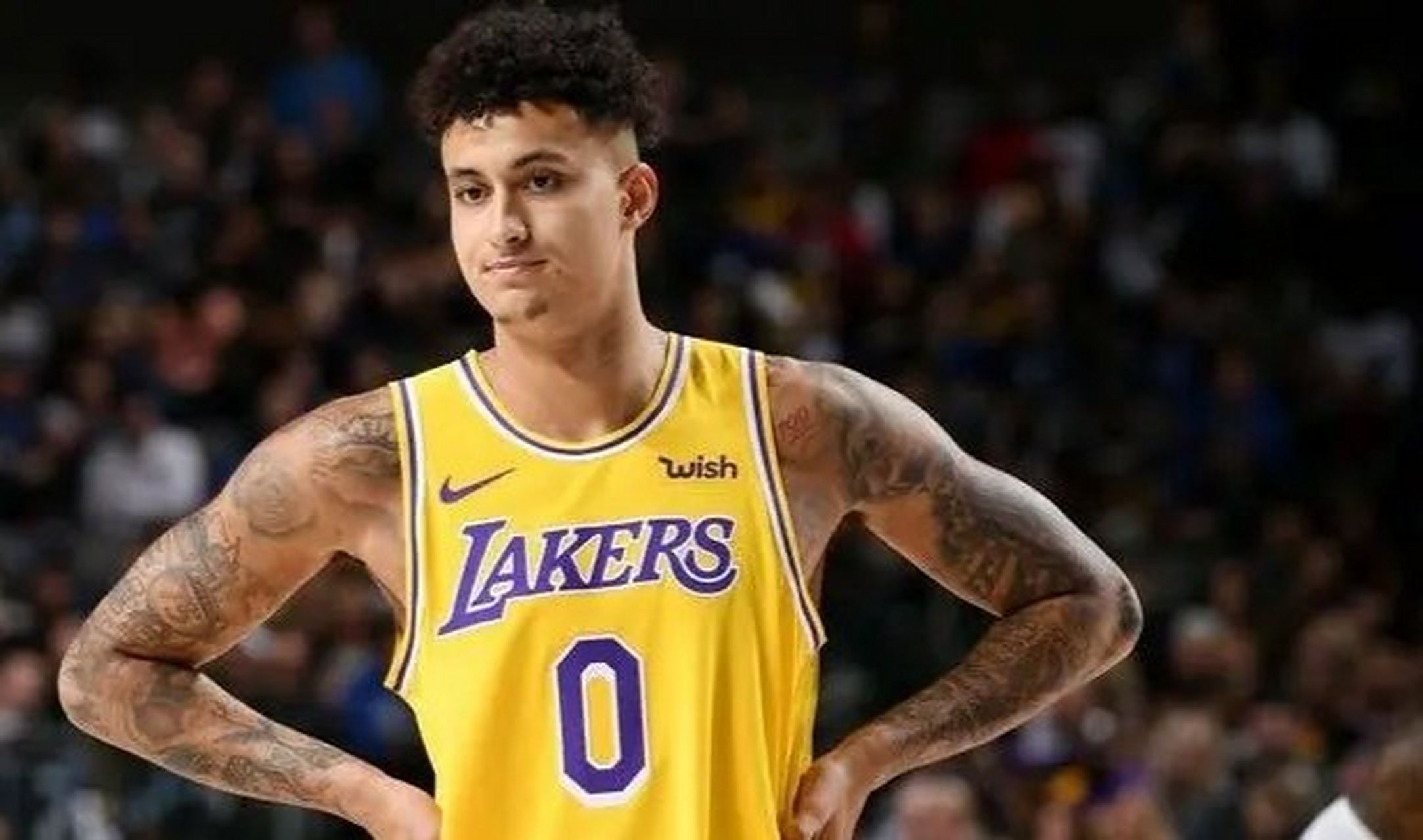 浓眉哥遭遇十二持续失利，MAD教练压力巨大！引发球迷热议(浓眉哥赛后采访)-九游电脑版