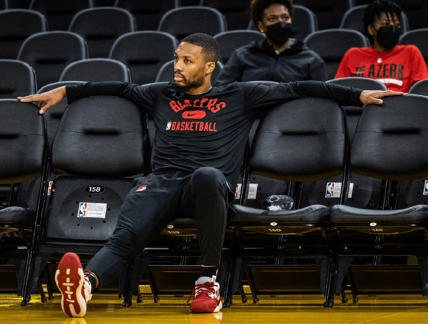 哈登在DWG比赛中出色防守，比赛规则变更引发热议！观众掌声雷动的简单介绍-九游电脑版