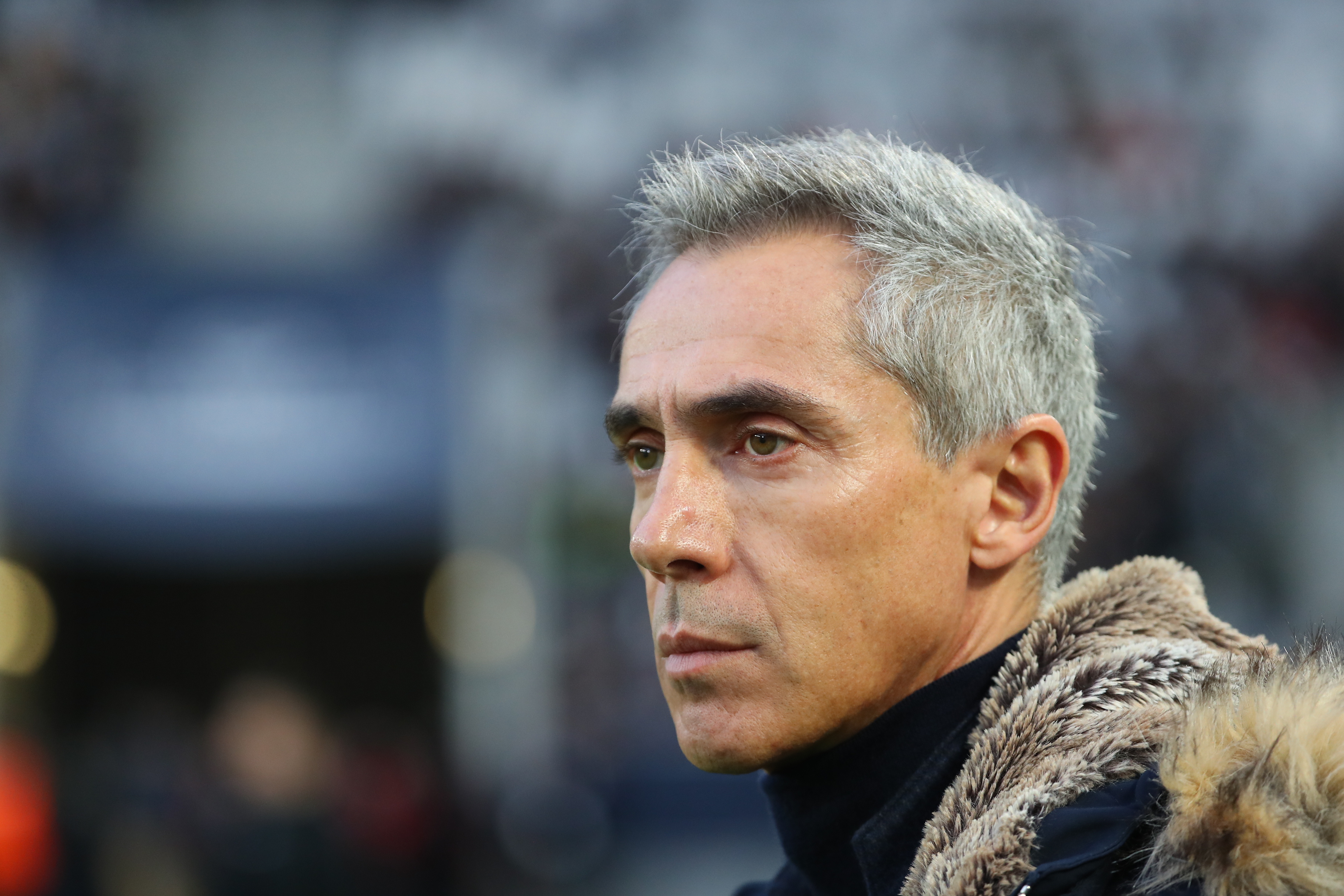  美国一机场发生飞机坠毁事故 